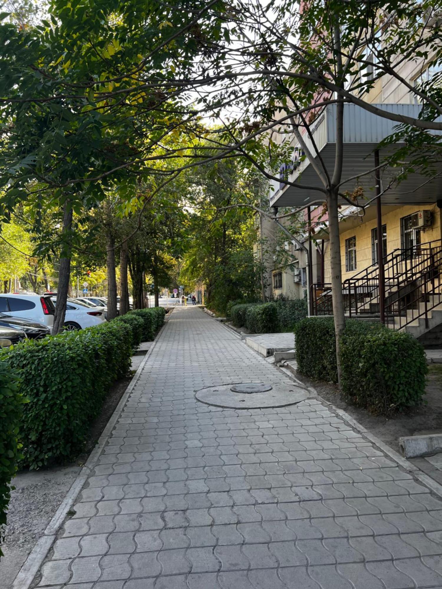 Hyat Apartment Bishkek Exterior foto
